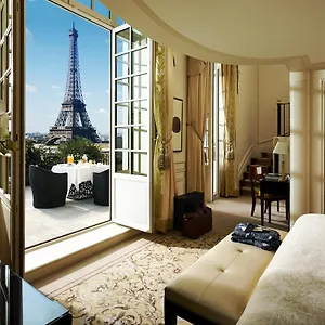 Shangri-la 5* Parijs